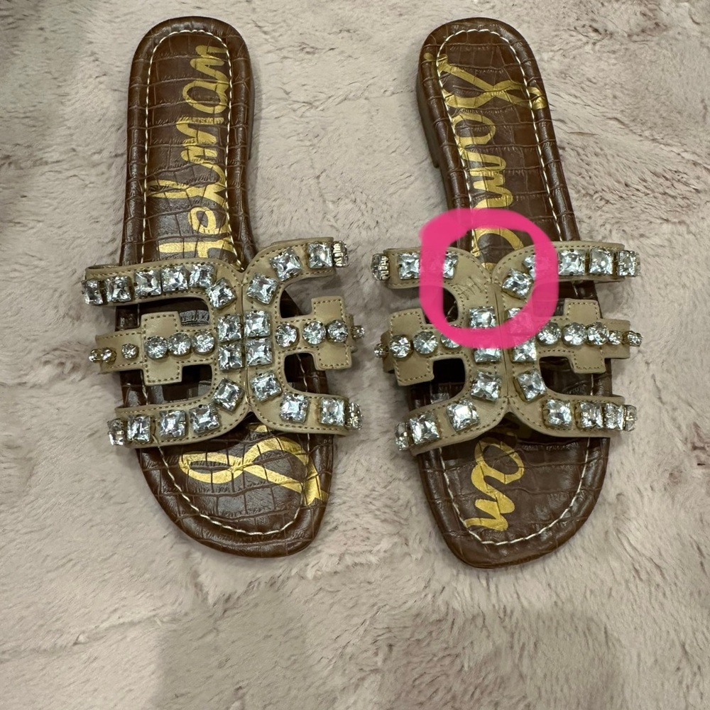 Like New Condition. Missing One Crystal. - image 2